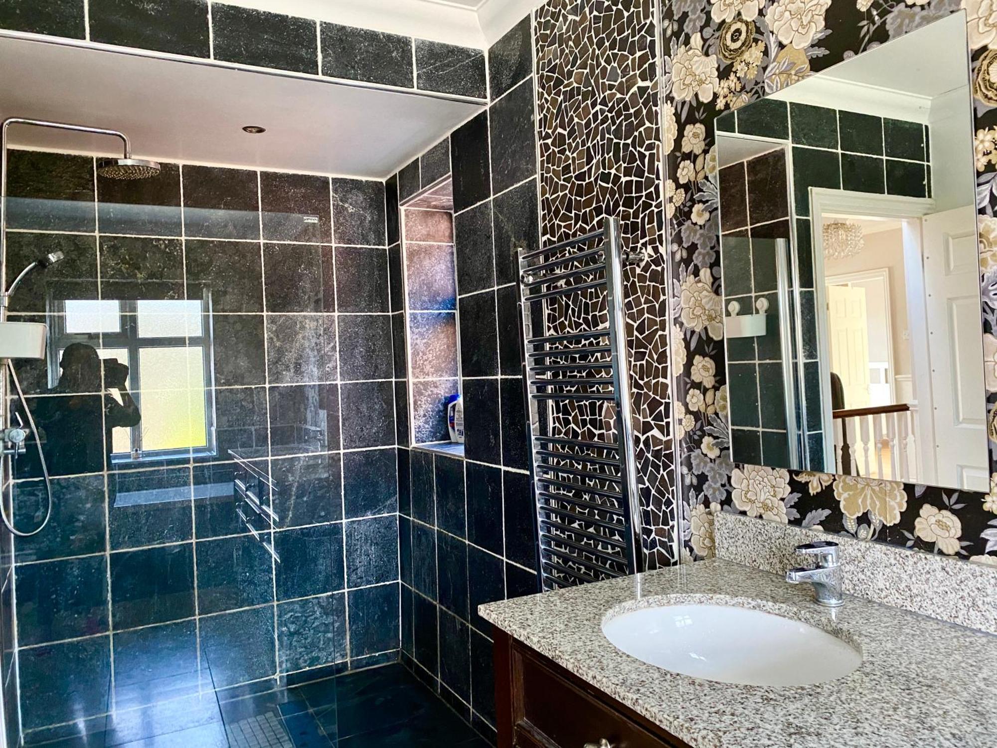 Spacious Five-Bedroom House Close To York Centre - Orchid House ภายนอก รูปภาพ